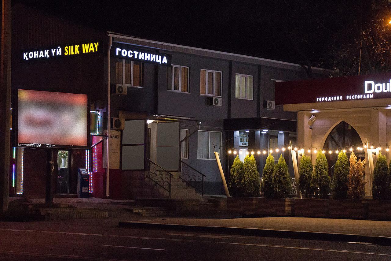 Silk Way Hotel Almatî Exterior foto